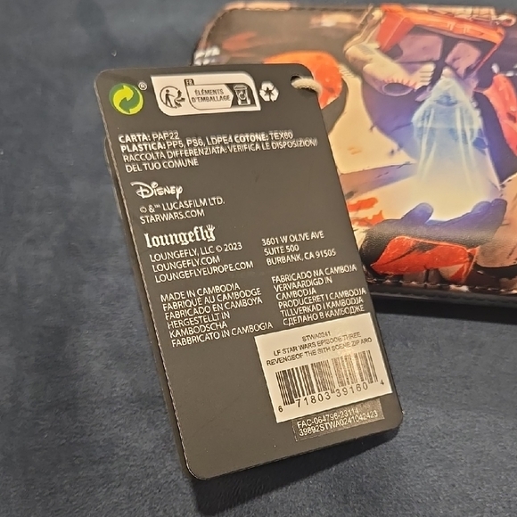 Loungefly Star Wars Wallet - Darth Vader - Picture 3 of 7